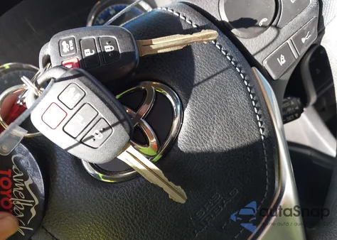 2018 Toyota Corolla Le from USA, damaged, VIN 2T1BURHE0JC052608